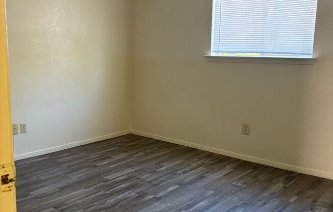 1 bed, 1 bath, 650 sqft, $950