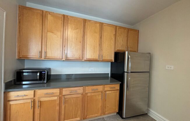 1 bed, 1 bath, 760 sqft, $1,395, Unit 607-2K