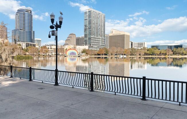 2 beds, 2 baths, $2,795, Unit Unit 1013