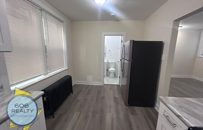 Studio, 1 bath, $850, Unit 5011-20