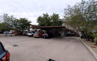 1138 E 2 ST