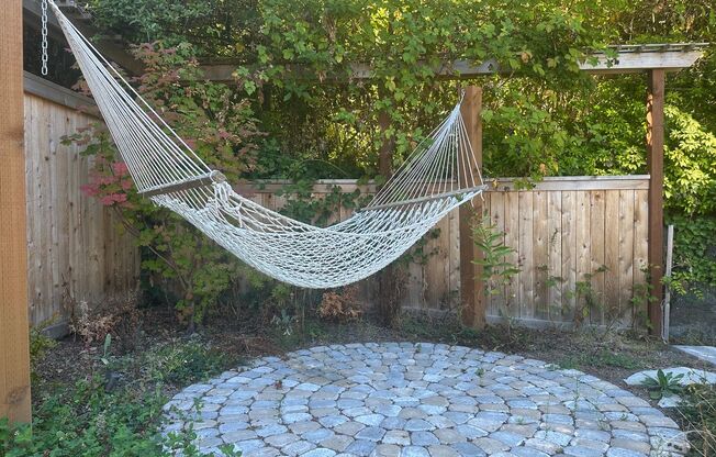 Gorgeous Maple Leaf Property - Huge Yard and Lots of Parking