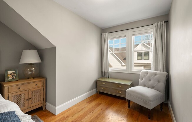 3 beds, 2.5 baths, 1,757 sqft, $4,500, Unit 3
