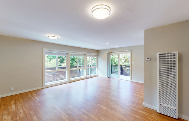 1441 CASA BUENA DR