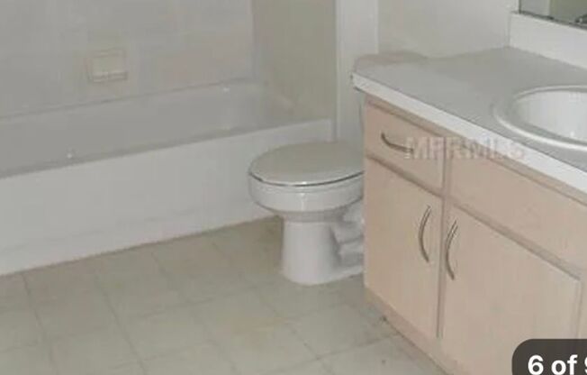 7350 Westpointe Blvd., Unit 225, Orlando, 32835 1 bed/1bath/1 car garage