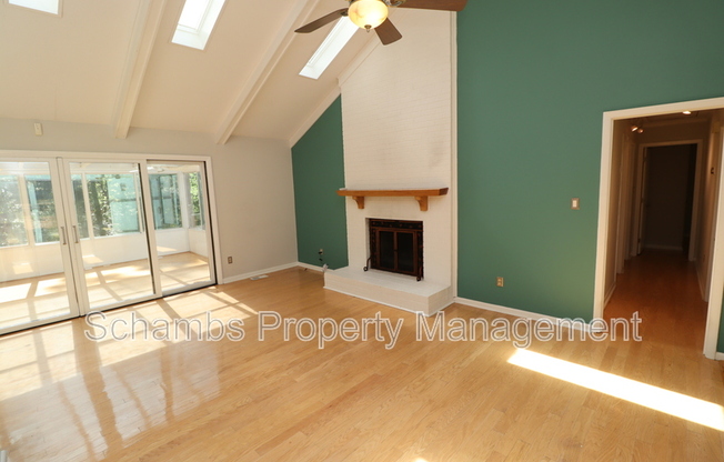 105 CAMERON CT