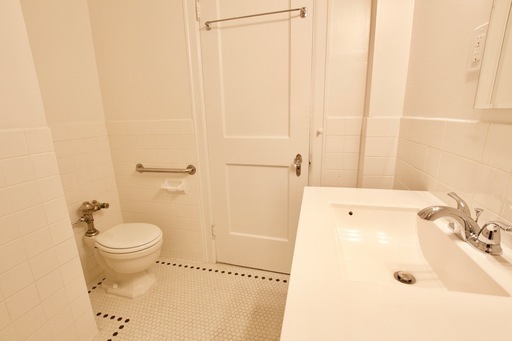 Studio, 1 bath, 398 sqft, $1,350, Unit 0515