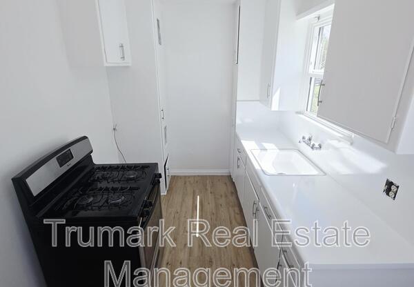 49 S GRAND OAKS