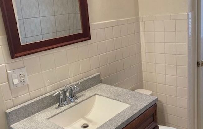 1 bed, 1 bath, $1,000, Unit 1