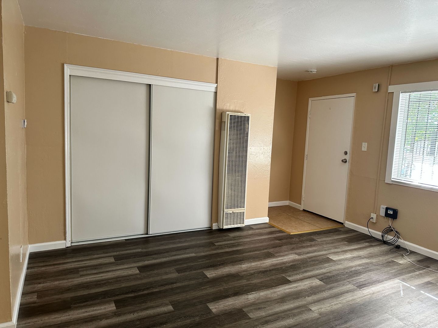 2344 E. 17th St - M