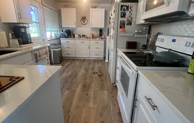 Stylish 3Bd 2Ba Sheridan Green Gem Near Parks, Trails, Shopping & Dining W/ 1-Car Attached Grage