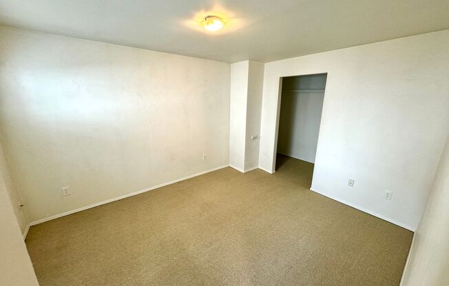 2 beds, 1 bath, $1,650, Unit Apt 6
