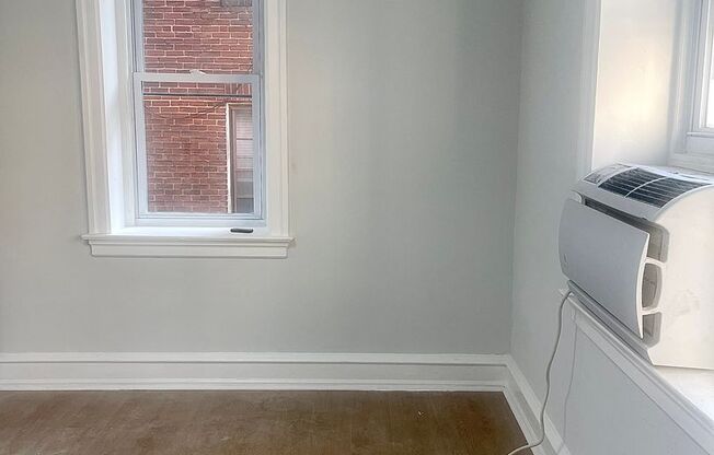 1 bed, 1 bath, 500 sqft, $1,350, Unit 104