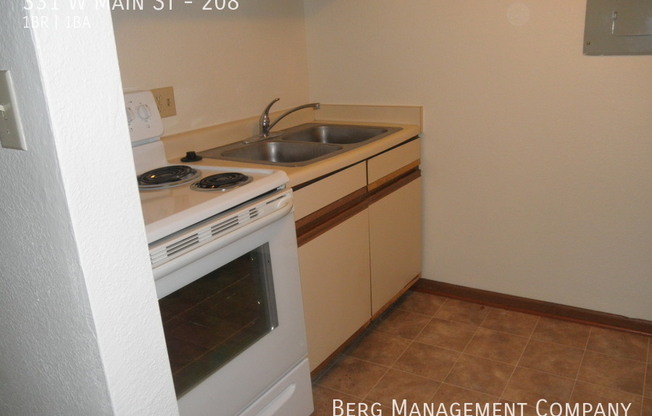 331 W MAIN ST