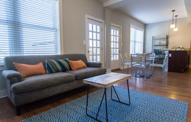 2 beds, 2 baths, 950 sqft, $1,375, Unit B-201
