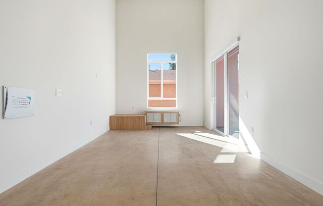 Studio, 1 bath, 329 sqft, $2,081, Unit 201-A