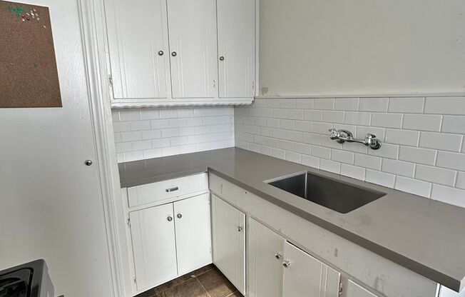 Studio, 1 bath, 309 sqft, $1,650, Unit 601