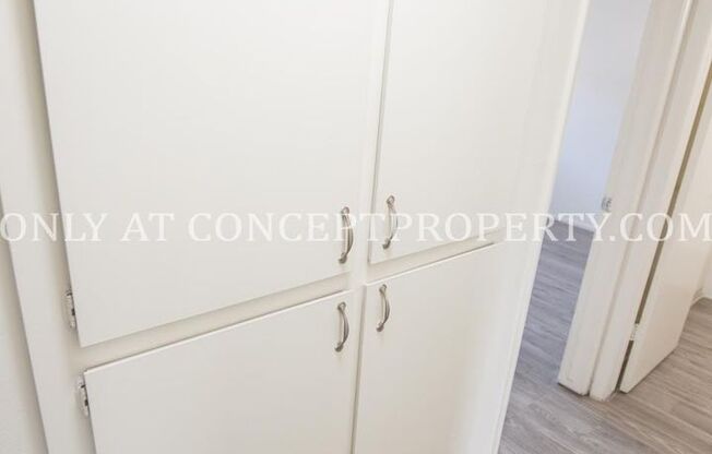 2 beds, 1 bath, 930 sqft, $1,275, Unit 37