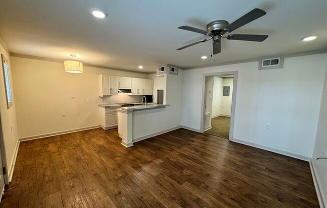 1 bed, 1 bath, $1,375, Unit Unit 311