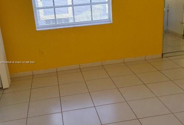 443 NE 210 CIR TER