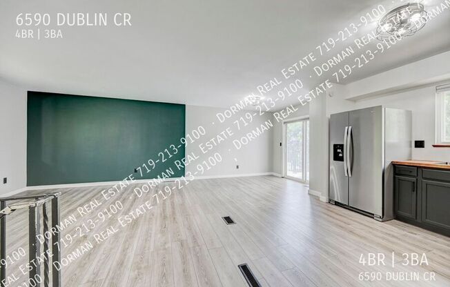 6590 DUBLIN CRES