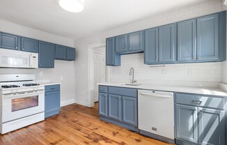 12 ASHLAND ST