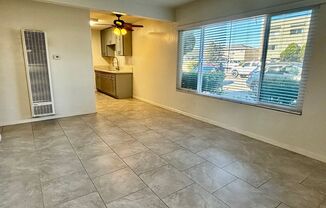 2 beds, 1 bath, $2,000, Unit E