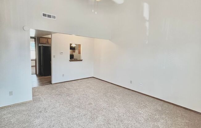 2 beds, 1 bath, 850 sqft, $825, Unit 7B