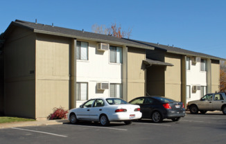 Roosevelt Apartments -  Limited Time Look & Lease Special!