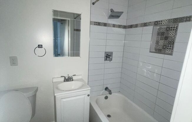 Studio, 1 bath, 350 sqft, $1,500, Unit 207