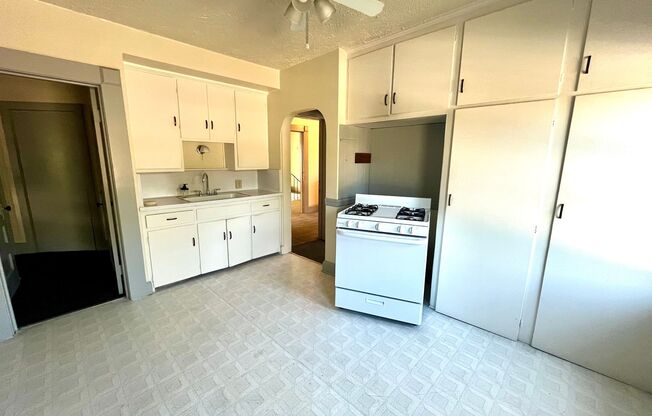 2 beds, 2 baths, $1,795, Unit 2