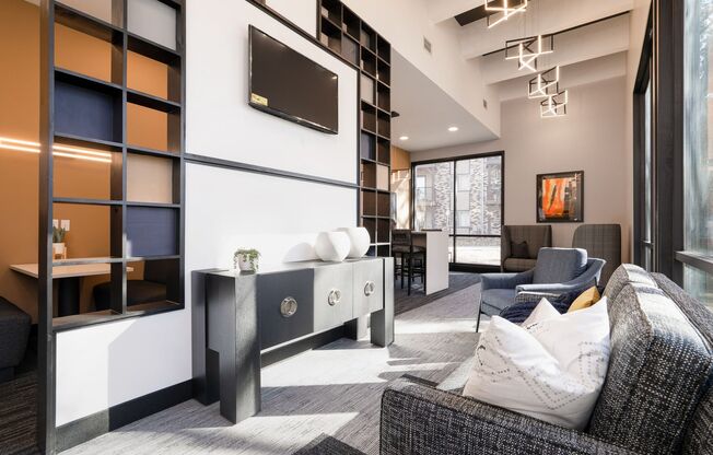 2 beds, 1.5 baths, 976 sqft, $1,525, Unit 9975-101