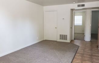 2 beds, 1 bath, 775 sqft, $1,300, Unit A2