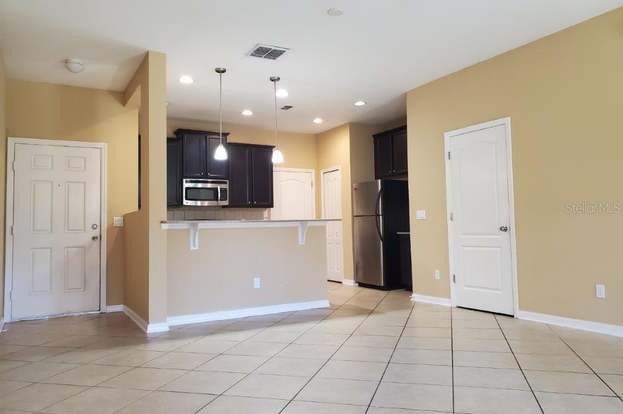 1506 PURPLE PLUM LN