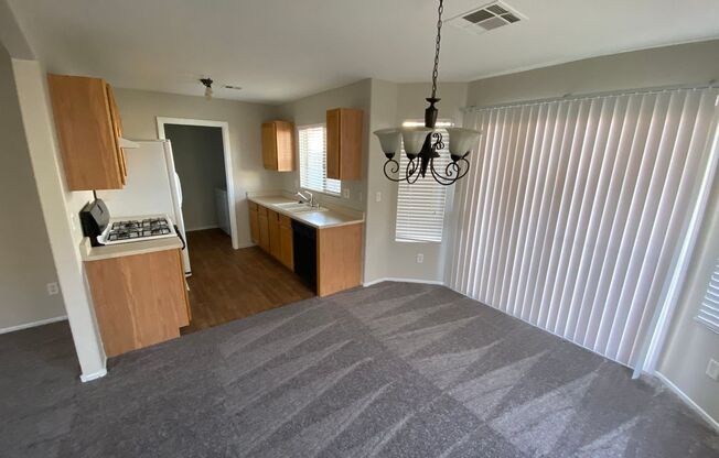 Open Floor Plan, 3-Bedroom/2Bath!