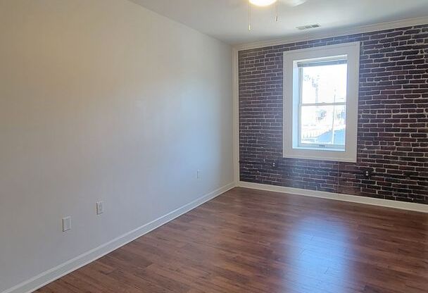 2 beds, 1 bath, 1,016 sqft, $2,650, Unit Suite 202