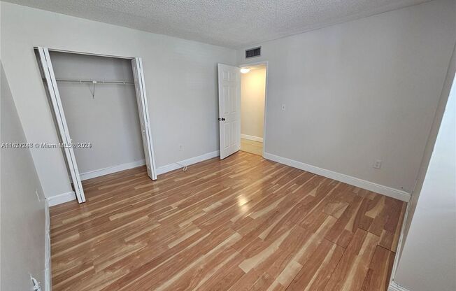 3 beds, 2.5 baths, $2,900, Unit # 109