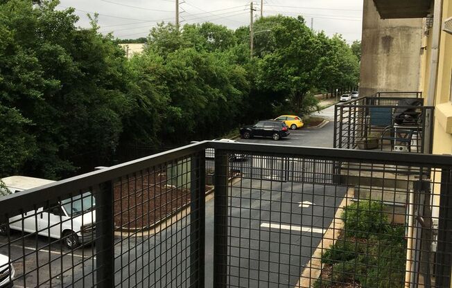 Studio, 1 bath, 700 sqft, $1,535, Unit A-203