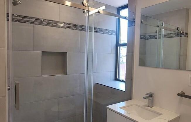 2 beds, 2 baths, $8,000, Unit 15B