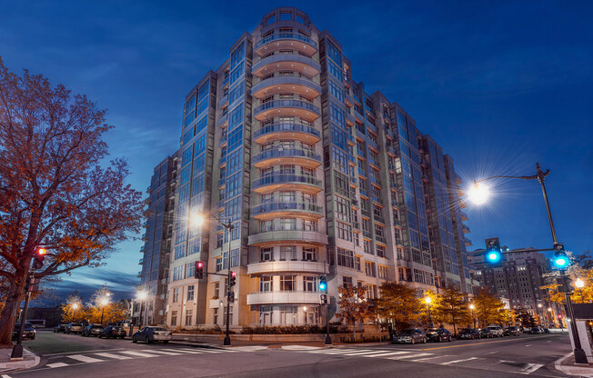 Stunning 2BR, 2BA Condo Blocks from the Metro!!