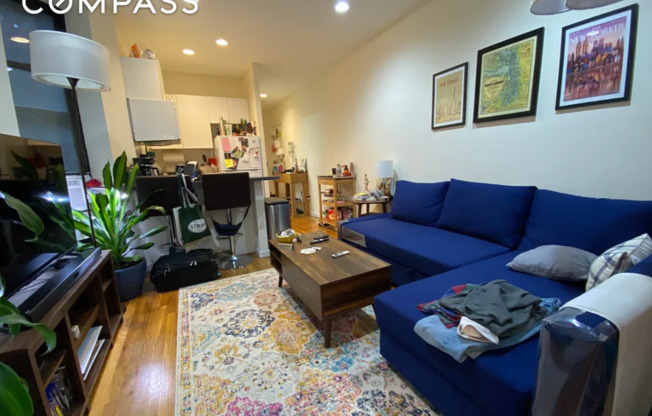 423 E 75 ST