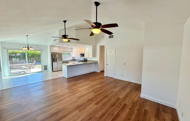 Great 3B/2BA House in San Marcos!