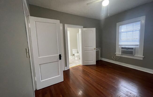 2 beds, 1 bath, $1,400