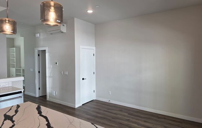 Beautiful New Townhouse 4BD Bothell