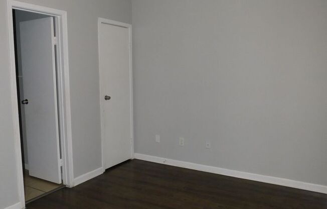 1 bed, 1 bath, $800, Unit APARTMENT 131