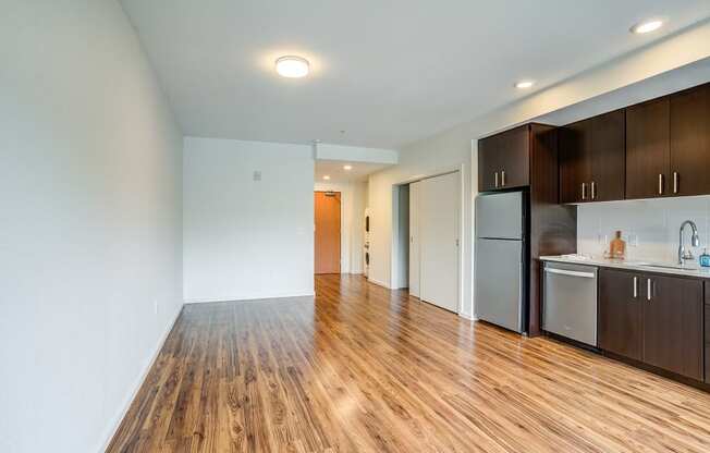 The Marilyn_Apartment Home