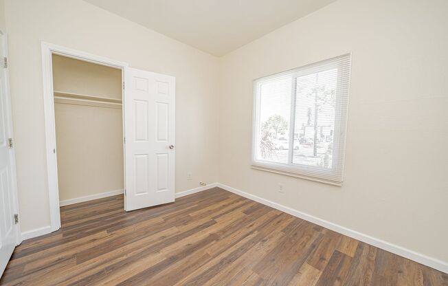 2 beds, 1 bath, $1,975, Unit 100