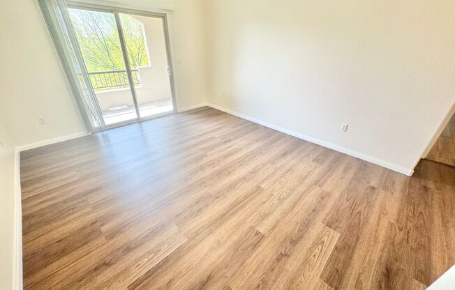 3 beds, 2 baths, $1,565, Unit Bldg K5