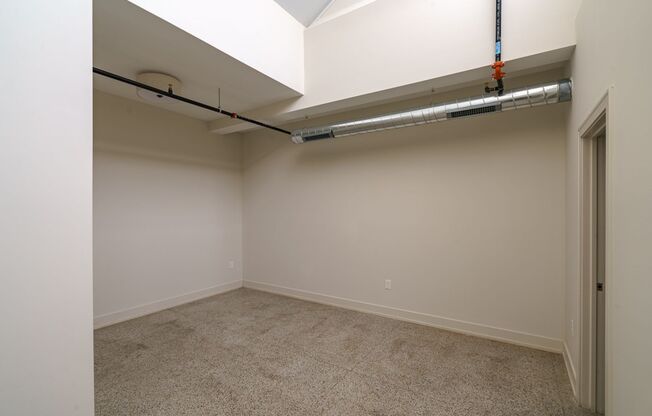 2 beds, 2 baths, $2,334, Unit 875 Michigan Ave Apt. 401