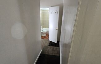 2 beds, 1 bath, $950, Unit Unit 1